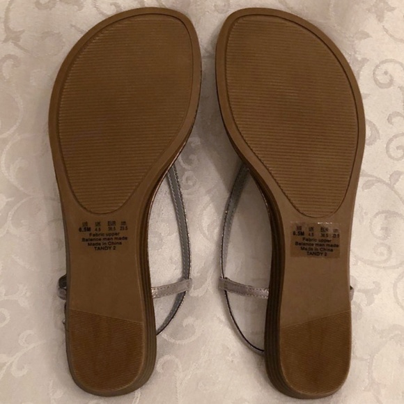 CARLOS SANTANA Tandy 2 Feather Wedge Sandal - Picture 5 of 8